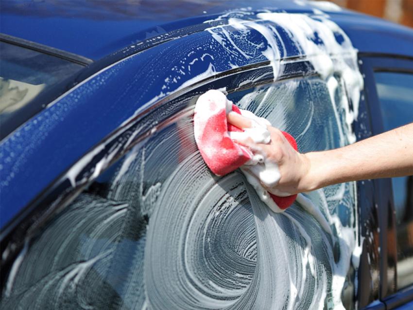 Inilah Tips Mencuci Mobil Yang Benar